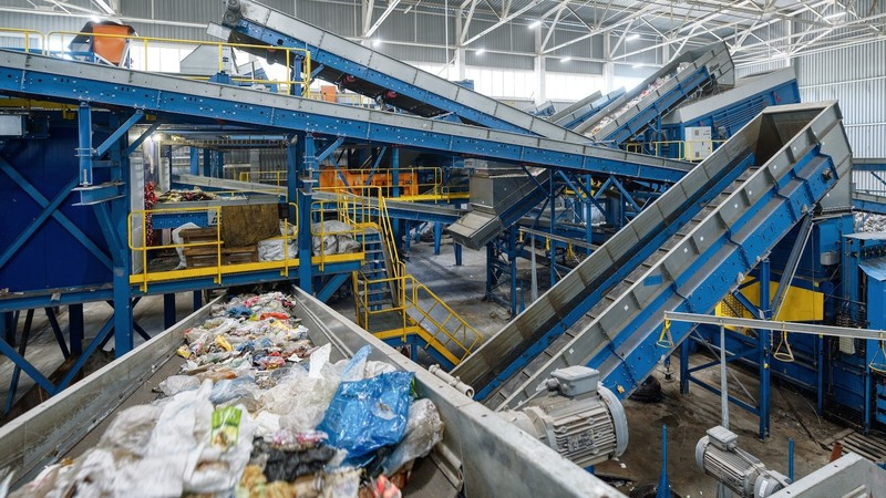 A High-resistance, Hard Wearing Specification for a New Overseas Recycling Project - Hillfoot